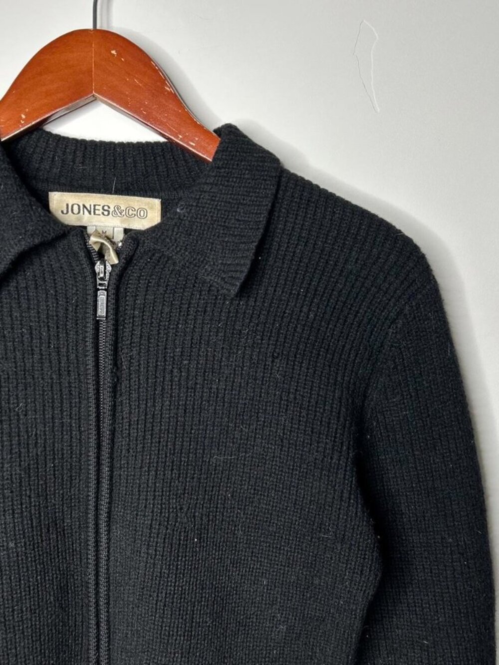 Black Ribbed Knit Zip Up Cardigan size medium - Picture 3 of 4